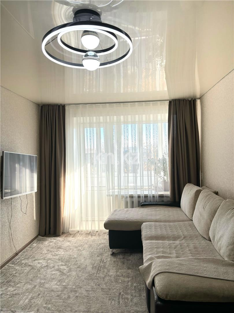 Продажа 3-комнатной квартиры, 60 м², ул. Крылова в Караганде