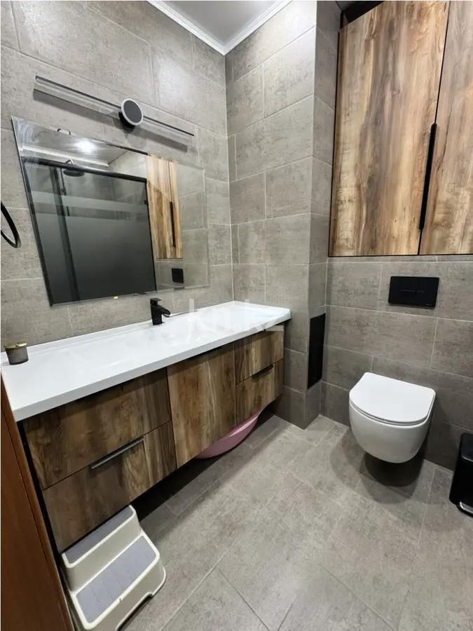 Продажа 3-комнатной квартиры, 92 м², пр. Абая, дом  8 в Астане - фото 5