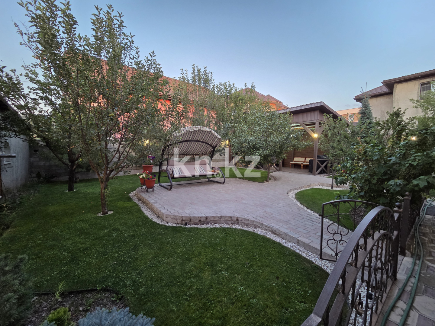 Продажа 8-комнатного дома, 367.3 м², ул. 22-я в Алматы - фото 9