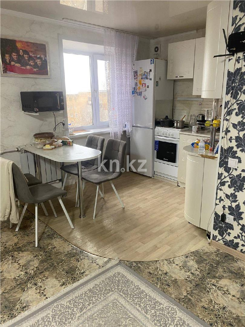 Продажа 2-комнатной квартиры, 44 м², мкр-н 21 в Караганде - фото 3