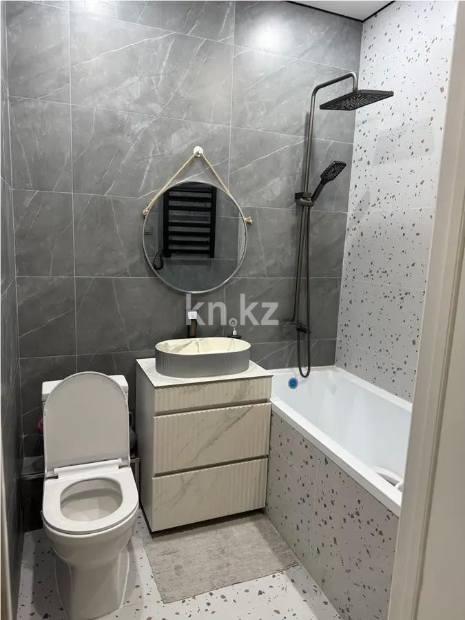 Продажа 2-комнатной квартиры, 56 м², ул. Омарова, дом  1 в Алматы - фото 4