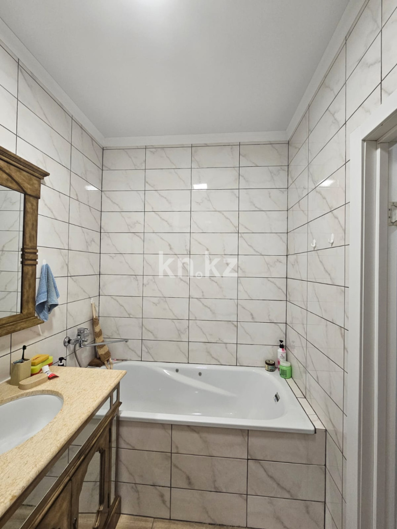 Продажа 2-комнатной квартиры, 65.6 м² в Караганде - фото 15