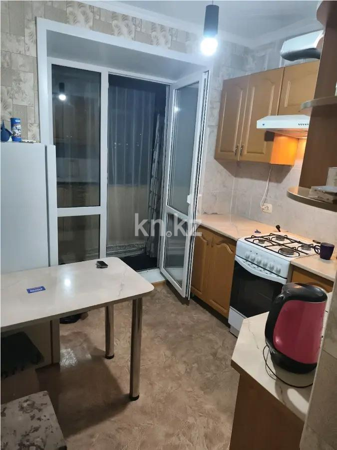 Продажа 3-комнатной квартиры, 55 м², ул. 6-й мик-н, дом  20 в Темиртау - фото 6