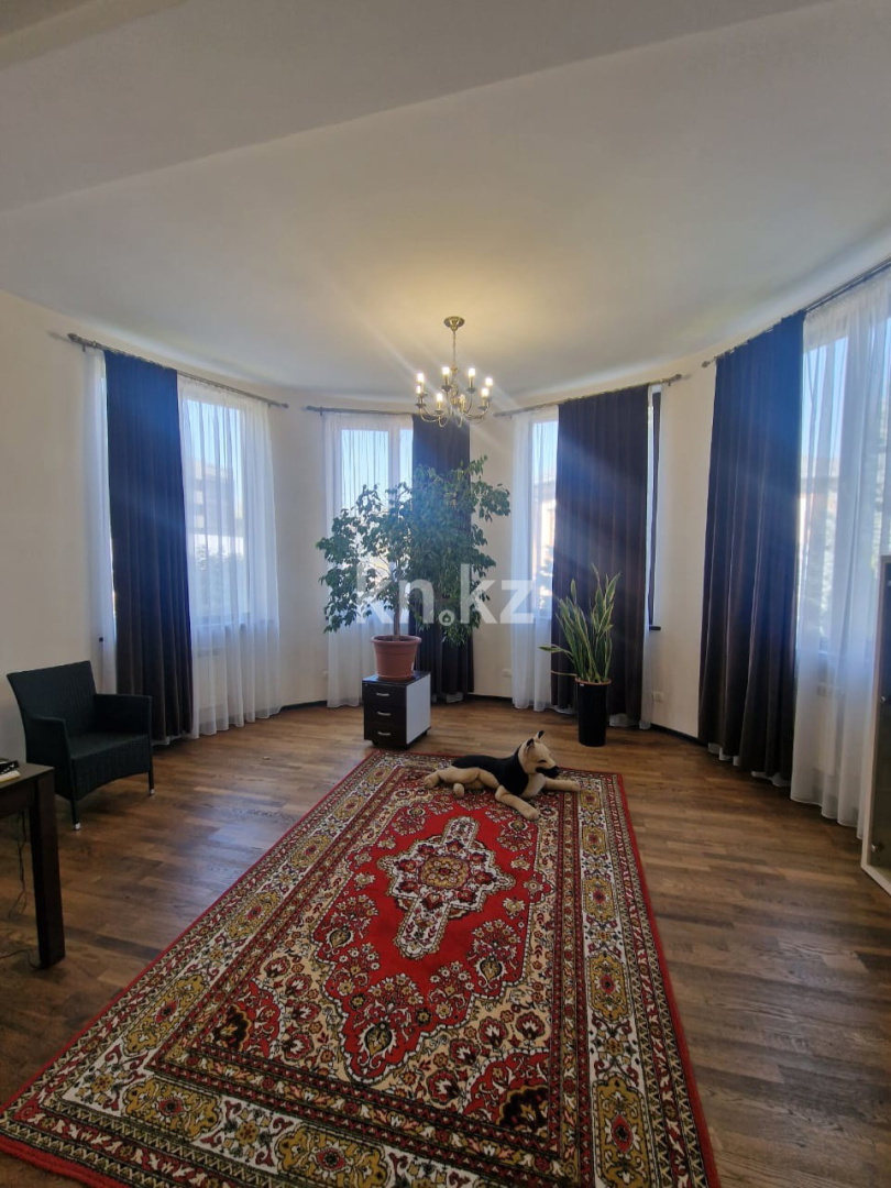 Продажа 7-комнатного дома, 680 м² в Алматы - фото 15