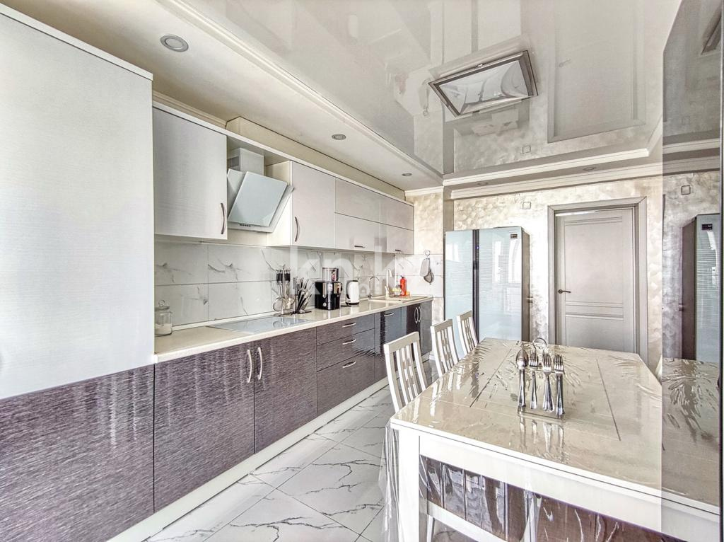 Продажа 4-комнатной квартиры, 210 м², ул. Жарокова, дом  230 - ул. Байкадамова в Алматы - фото 10