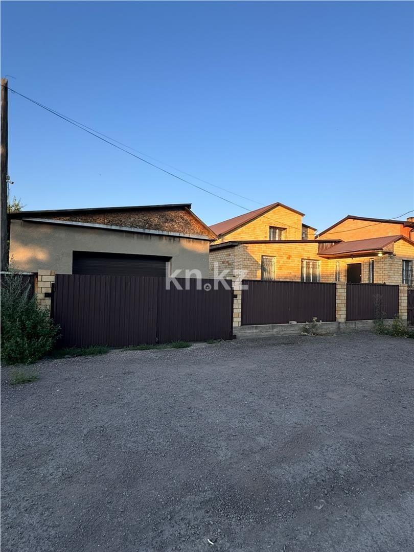 Продажа 5-комнатного дома, 220 м² в Караганде - фото 2