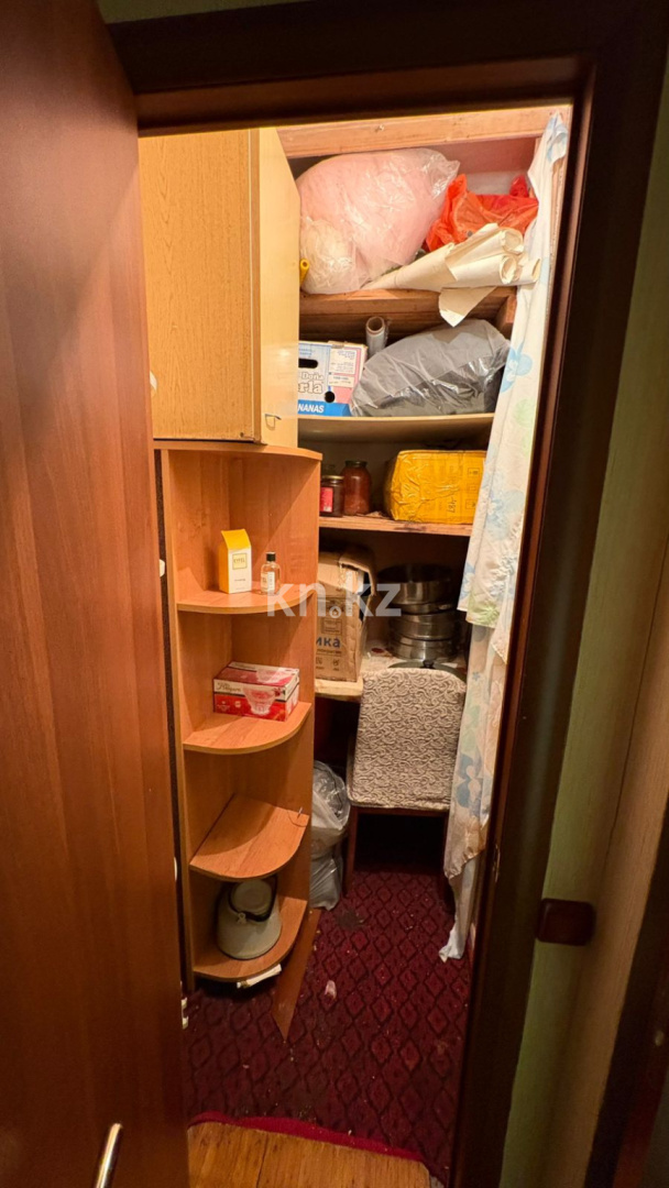 Продажа 3-комнатной квартиры, 65 м², ул. Дюсембекова, дом  49 в Караганде - фото 9