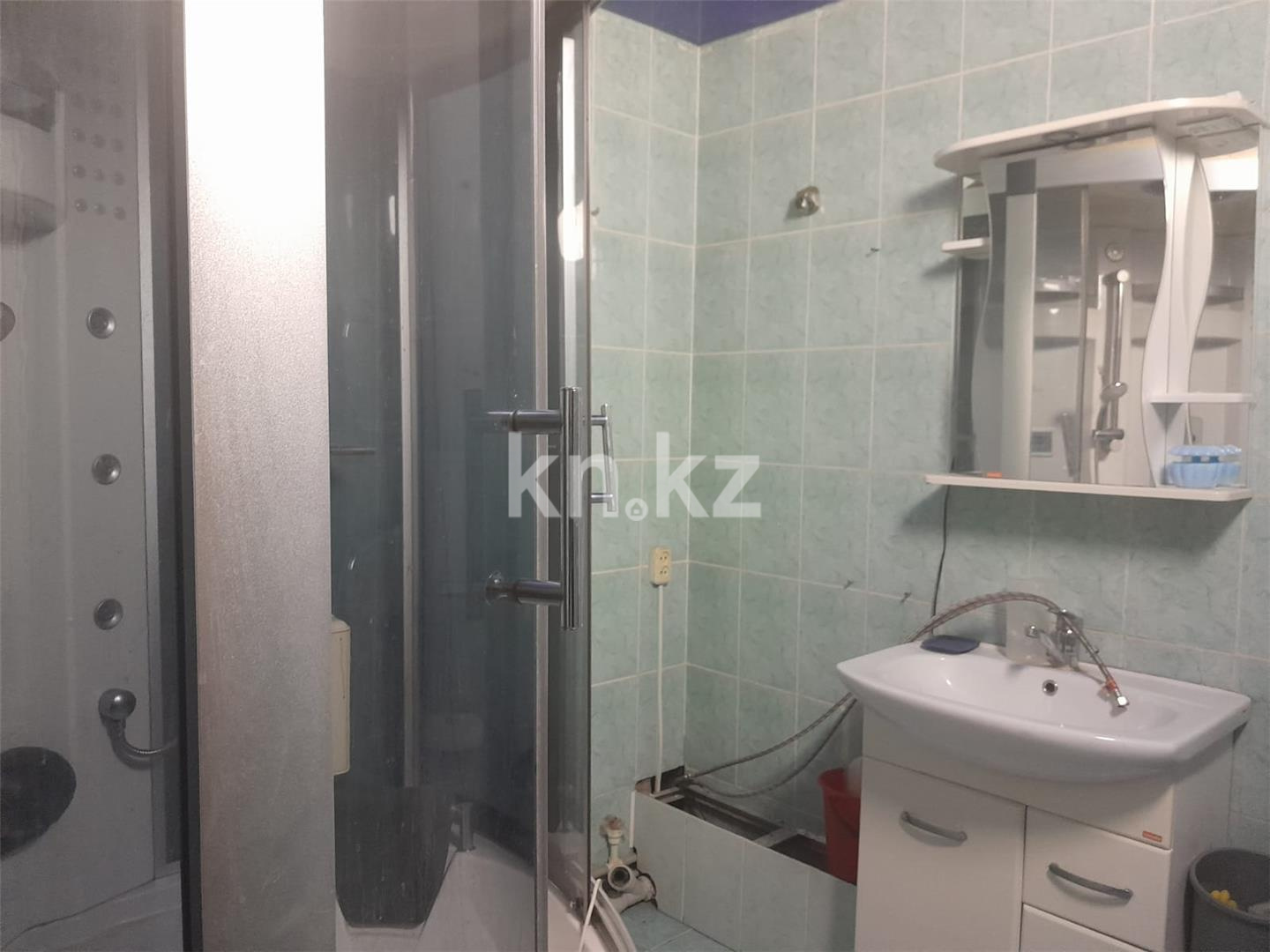 Продажа 3-комнатной квартиры, 57 м², ул. Абая в Темиртау - фото 8