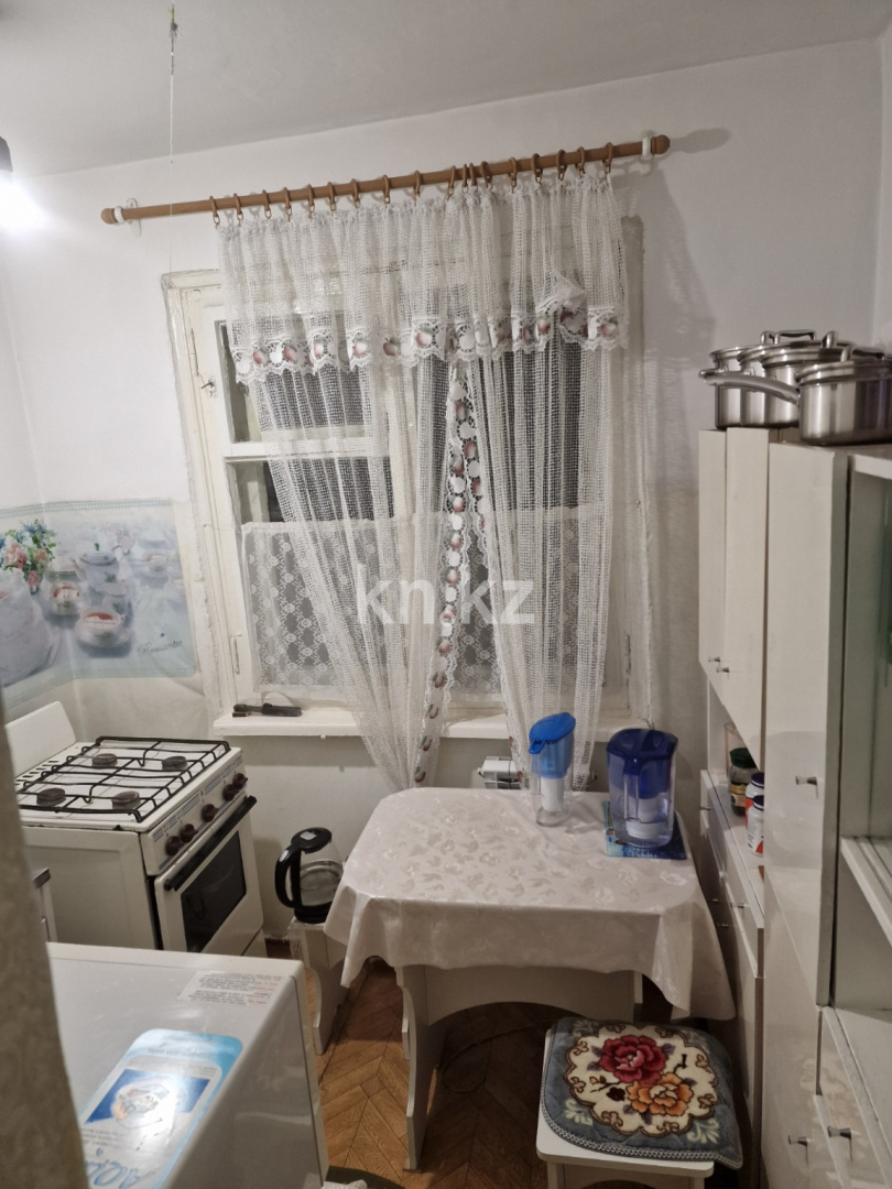 Продажа 3-комнатной квартиры, 62.1 м², 14-й мкр., дом  39 в Караганде - фото 4