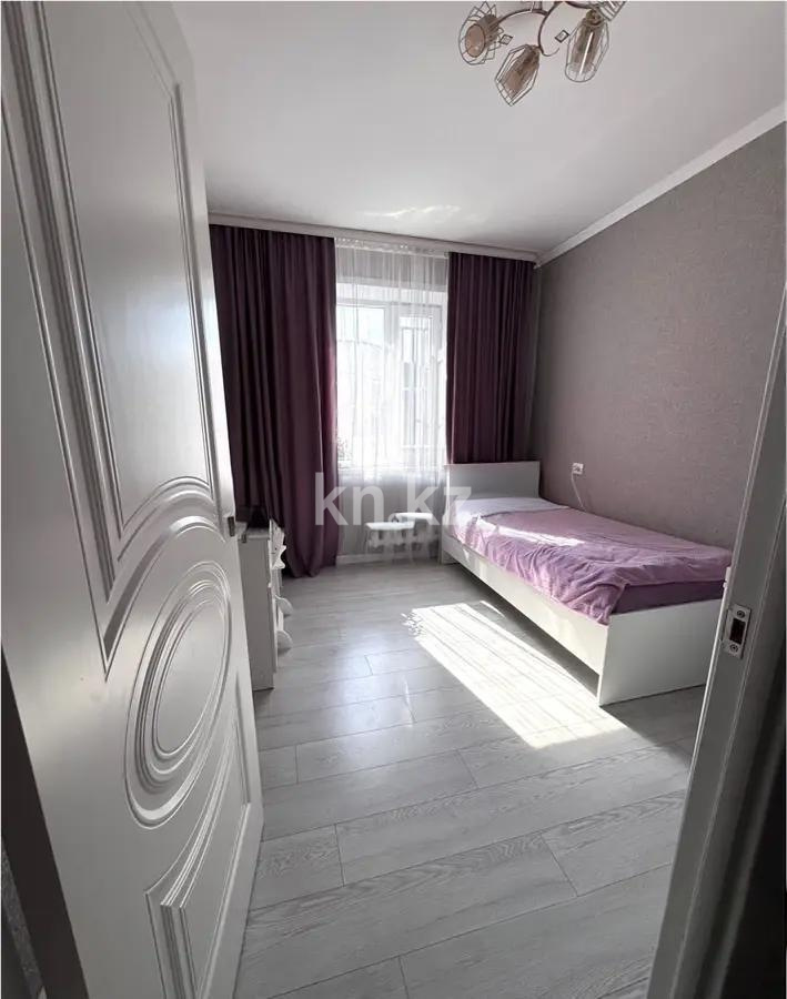 Продажа 4-комнатной квартиры, 84 м², мкр-н Голубые Пруды, дом  13 в Караганде - фото 3