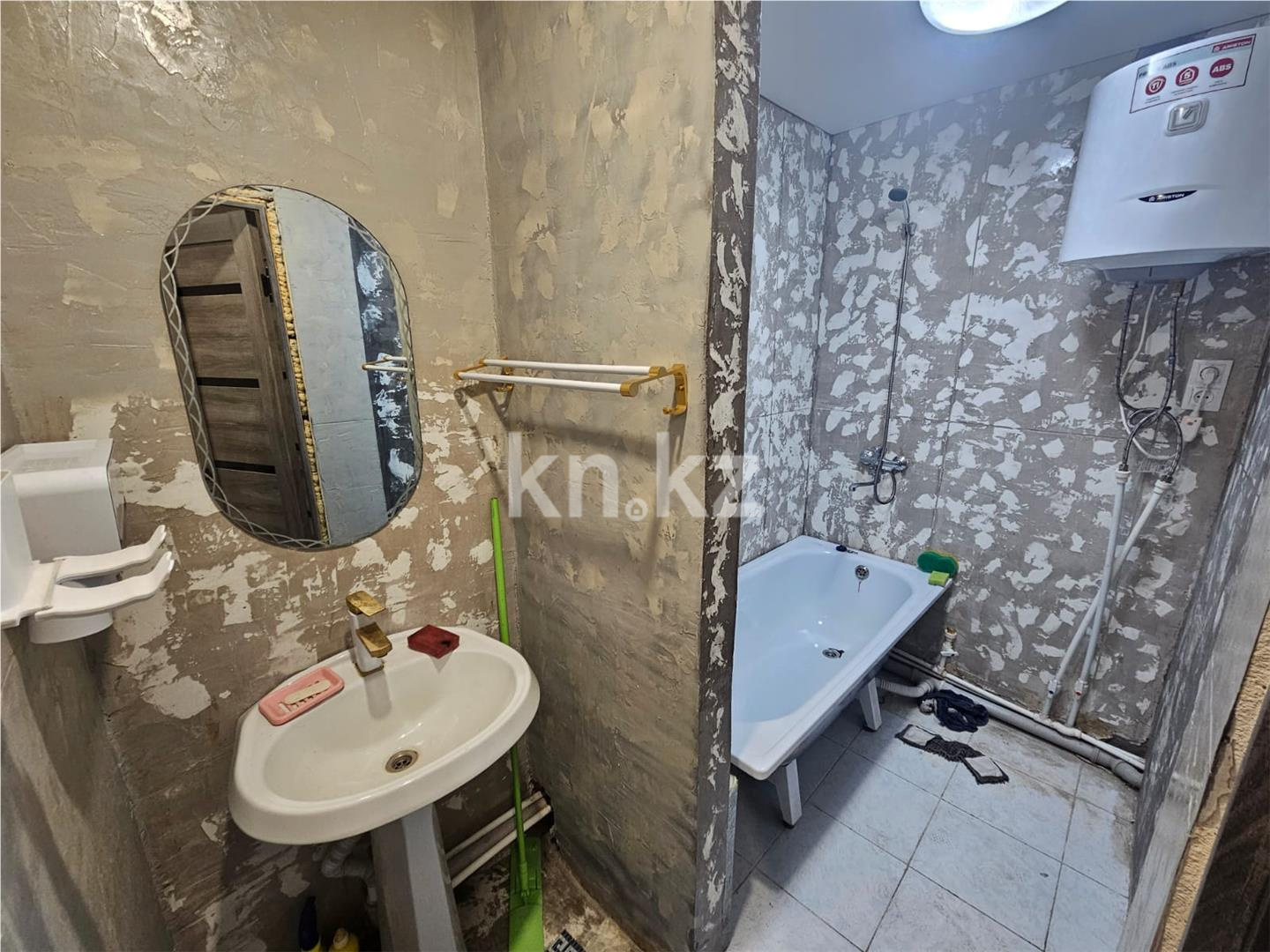 Продажа 3-комнатной квартиры, 62 м², ул. Язева в Караганде - фото 8