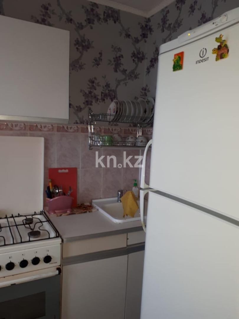 Аренда 1-комнатной квартиры посуточно, 40 м², ул. Ауэзова, дом  16 - Абая в Астане - фото 4