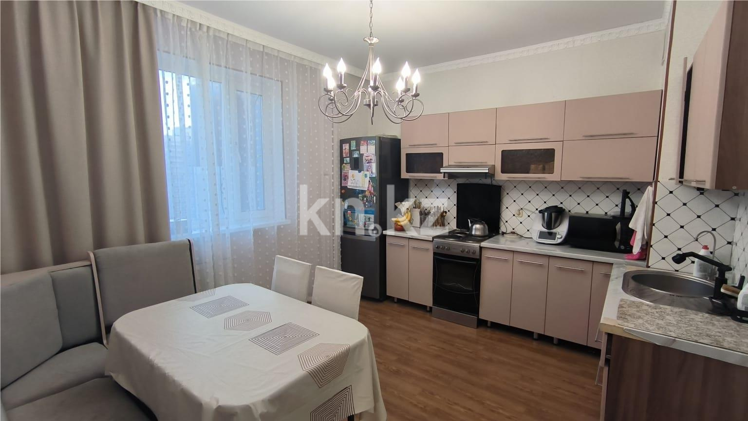 Продажа 3-комнатной квартиры, 81 м², ул. Сарыарка в Караганде - фото 10