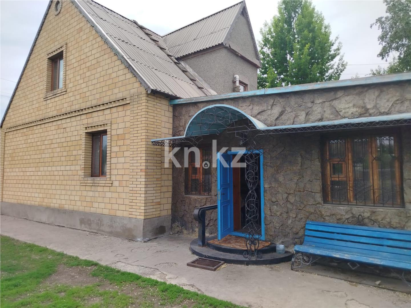 Продажа 5-комнатного дома, 248 м², ул. Электриков в Темиртау