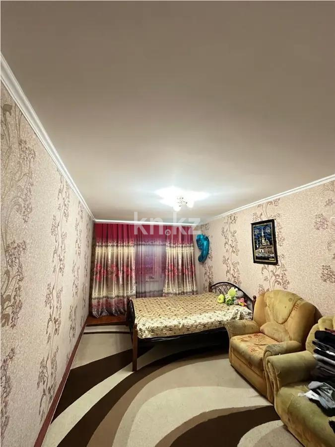 Продажа 5-комнатной квартиры, 81 м², 14-й мкр., дом  31 в Караганде - фото 2