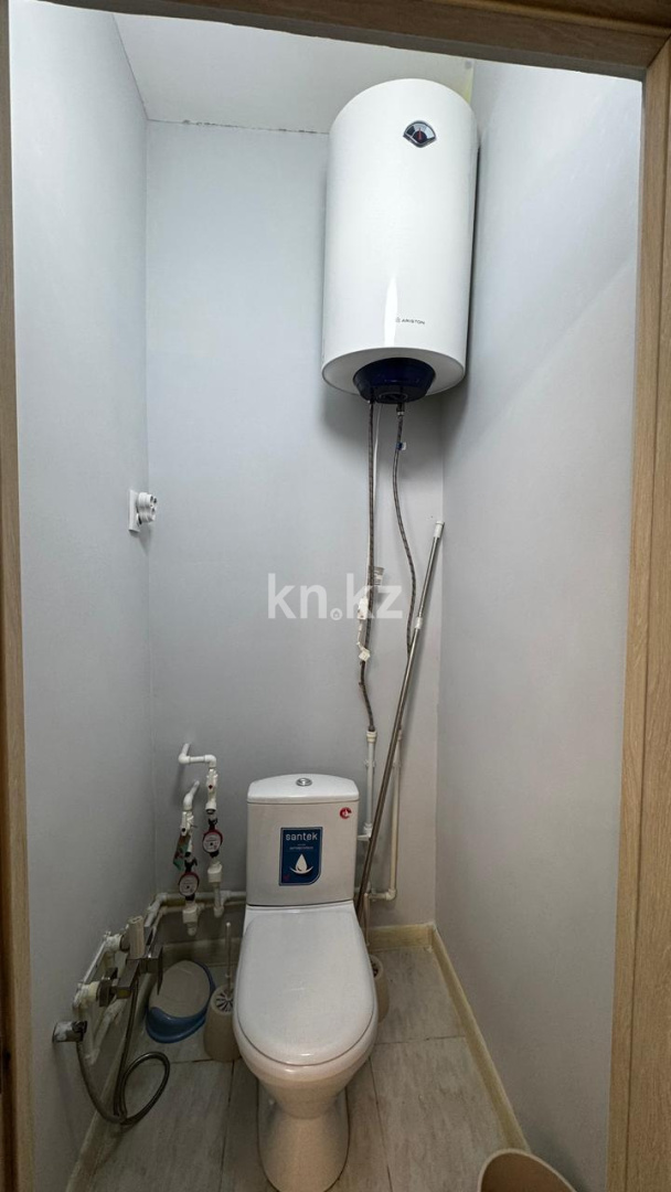 Продажа 3-комнатной квартиры, 75 м², пр. Шахтеров в Караганде - фото 11