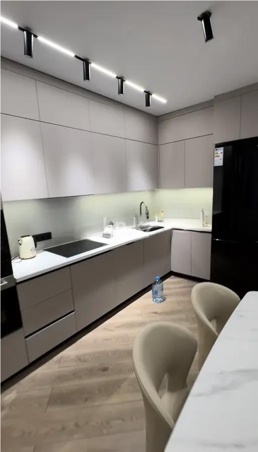 Продажа 3-комнатной квартиры, 83 м², ул. Абишева, дом  36/13 в Алматы - фото 2