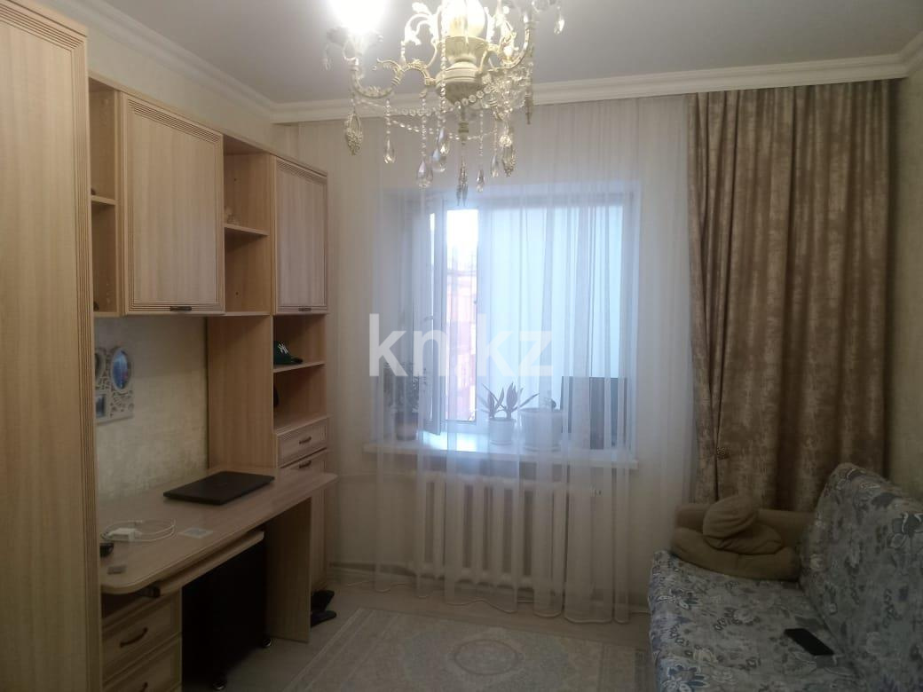 Продажа 4-комнатной квартиры, 86 м², 83 квартал, дом  5 в Караганде - фото 8