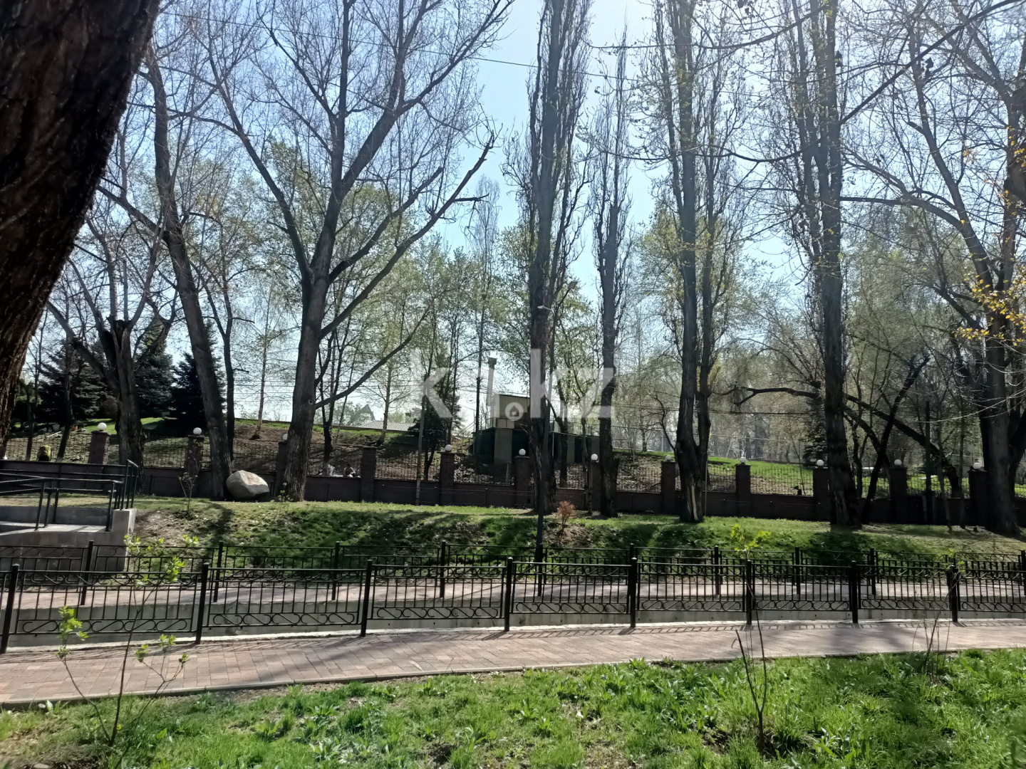 Аренда 2-комнатной квартиры посуточно, 48 м², ул. Тянь-Шаньская, дом  9г в Алматы - фото 3