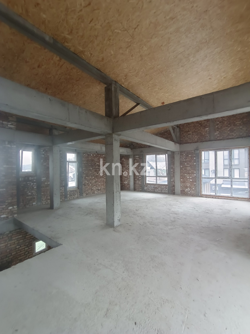 Продажа 6-комнатного дома, 320 м², ул. Мангистауская в Алматы - фото 12