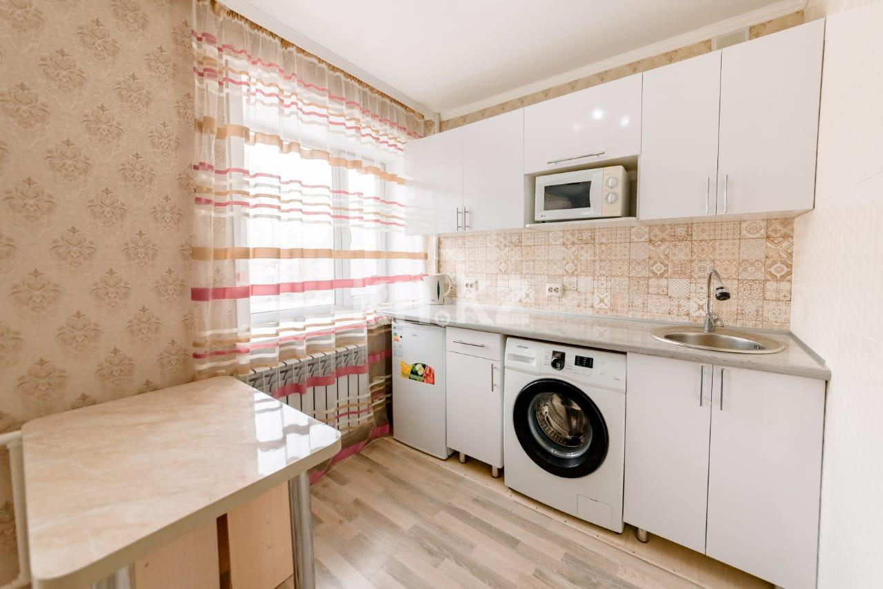 Аренда 1-комнатной квартиры посуточно, 42 м², пр. Бухар-жырау, дом  75 в Караганде - фото 4