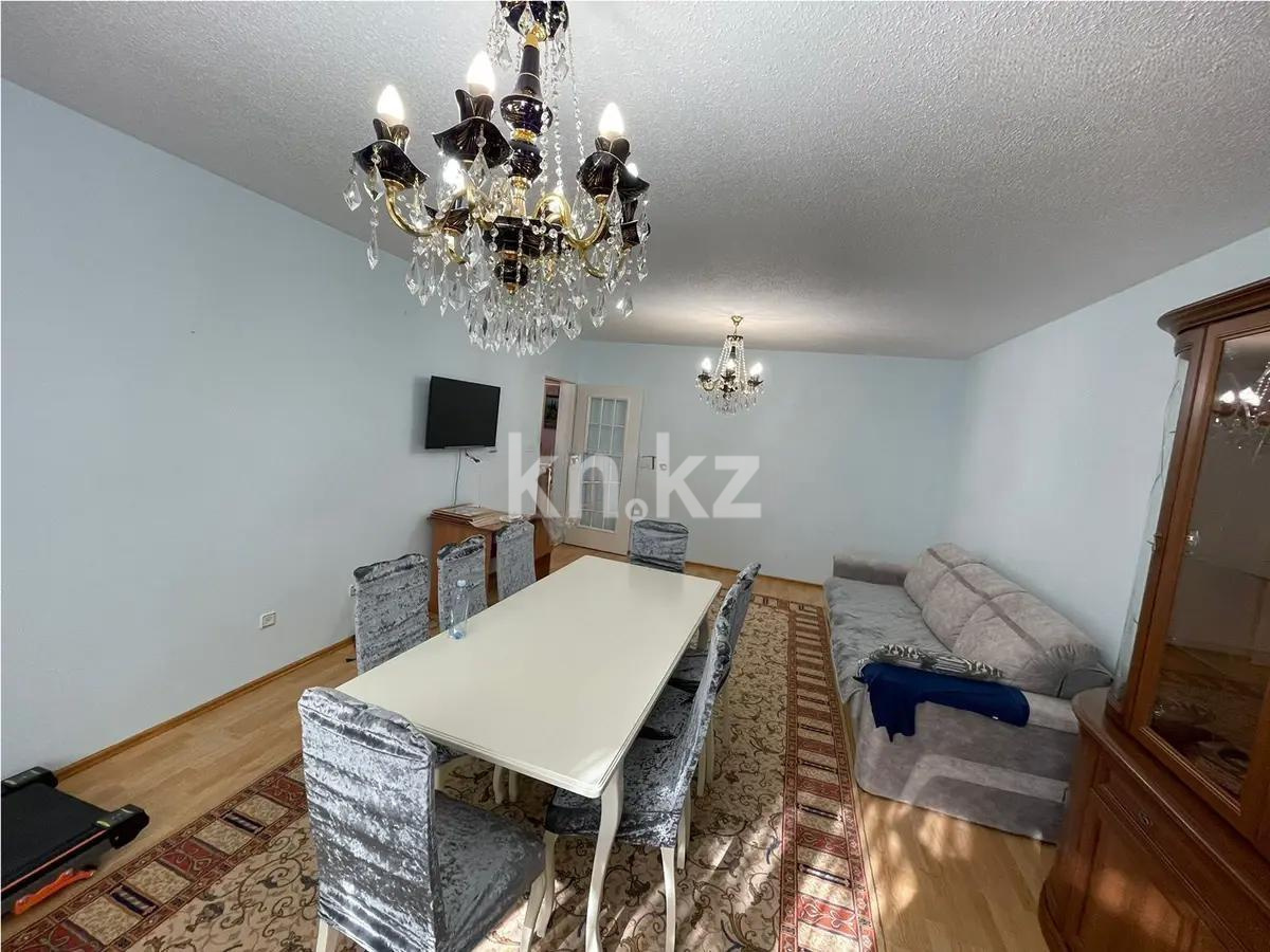 Продажа 4-комнатной квартиры, 109.6 м², мкр-н. Самал, дом  4 в Астане