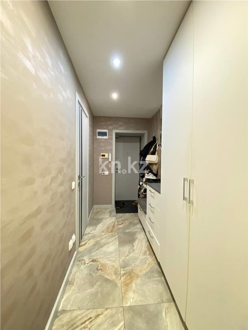 Продажа 4-комнатной квартиры, 102 м², пр. Н. Абдирова, дом  19 в Караганде - фото 11