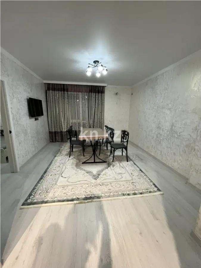 Продажа 3-комнатной квартиры, 70 м², ул. Толе би, дом  285/8 в Алматы
