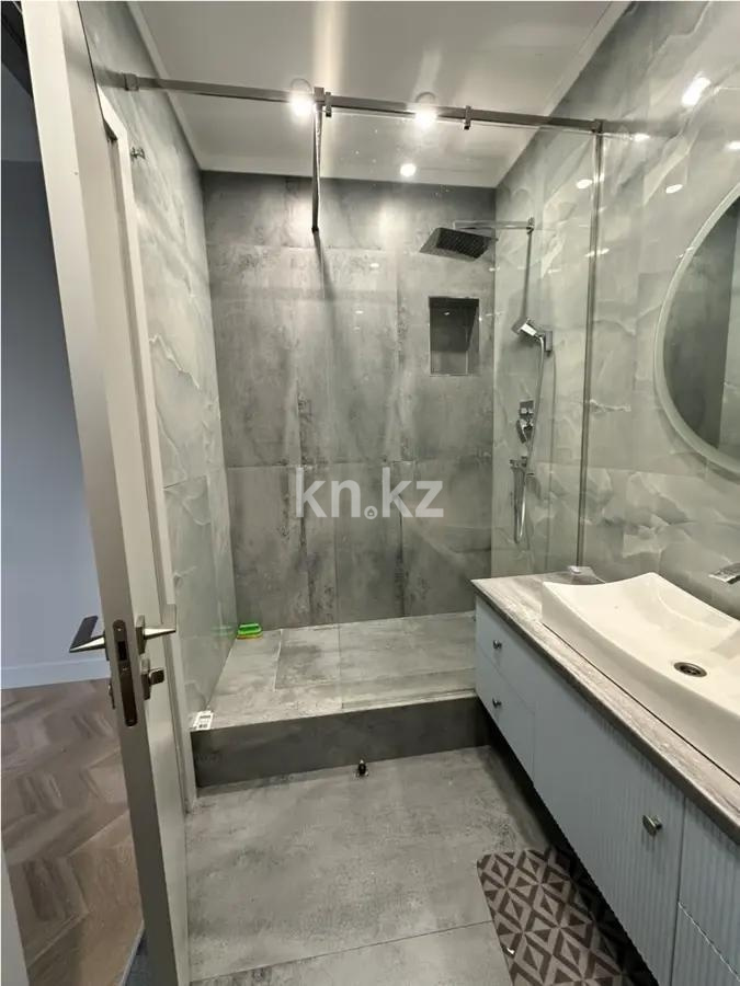 Продажа 4-комнатной квартиры, 120.2 м² в Алматы - фото 4