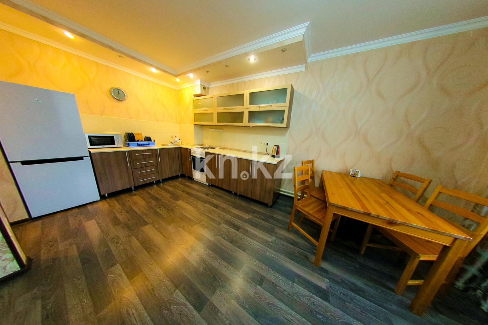 Аренда 2-комнатной квартиры посуточно, 60 м², ул. Крылова, дом  70 в Усть-Каменогорске - фото 2