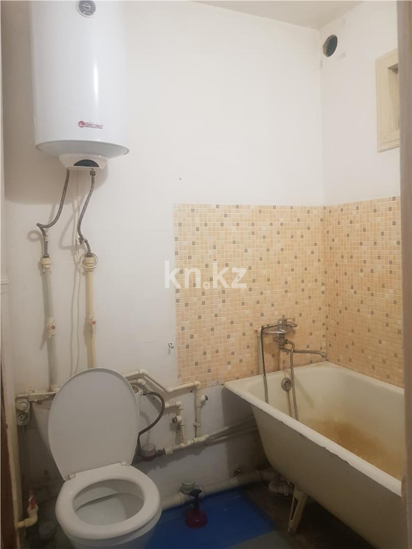 Продажа 1-комнатной квартиры, 31 м², мкр-н 13 в Караганде - фото 3