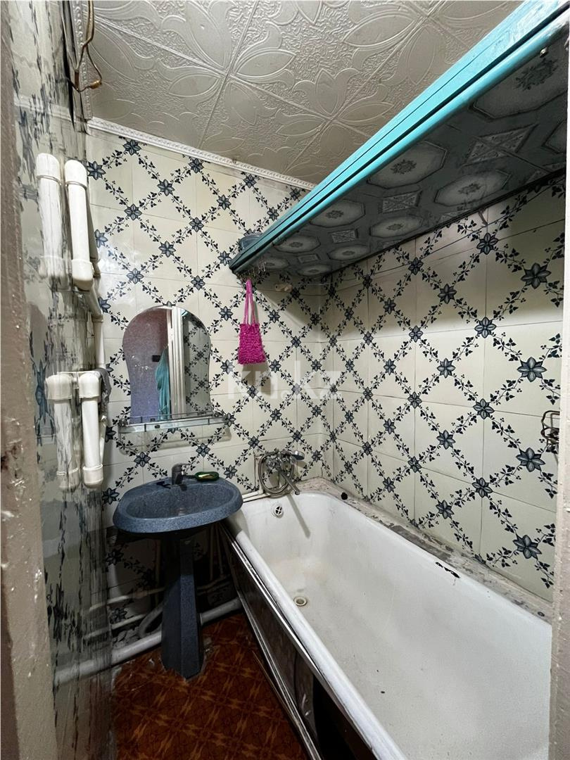 Продажа 2-комнатной квартиры, 48 м², 17 мкр. в Караганде - фото 6