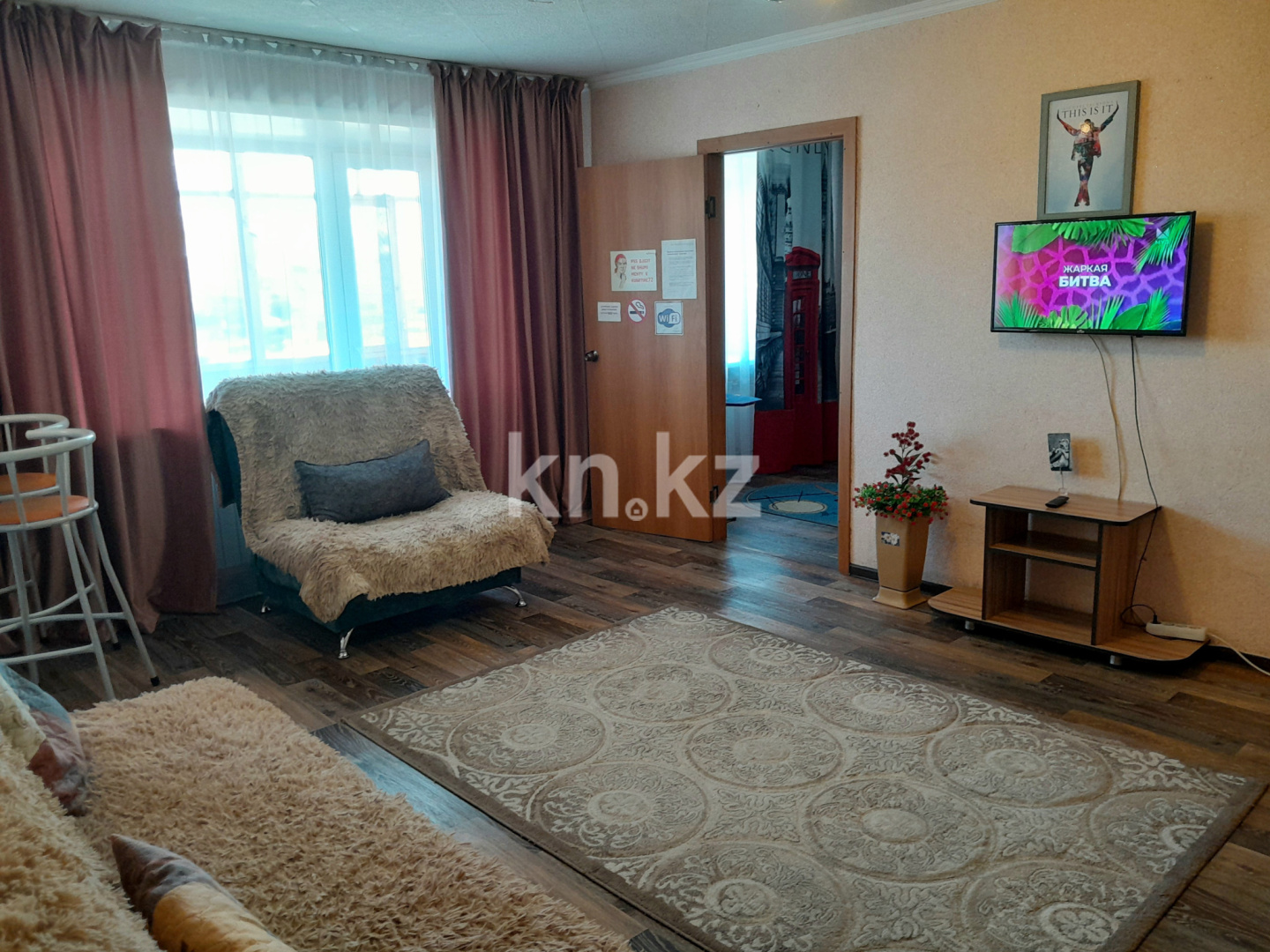 Аренда 2-комнатной квартиры посуточно, 50 м², пр. Ауэзова, дом  49 в Усть-Каменогорске - фото 4