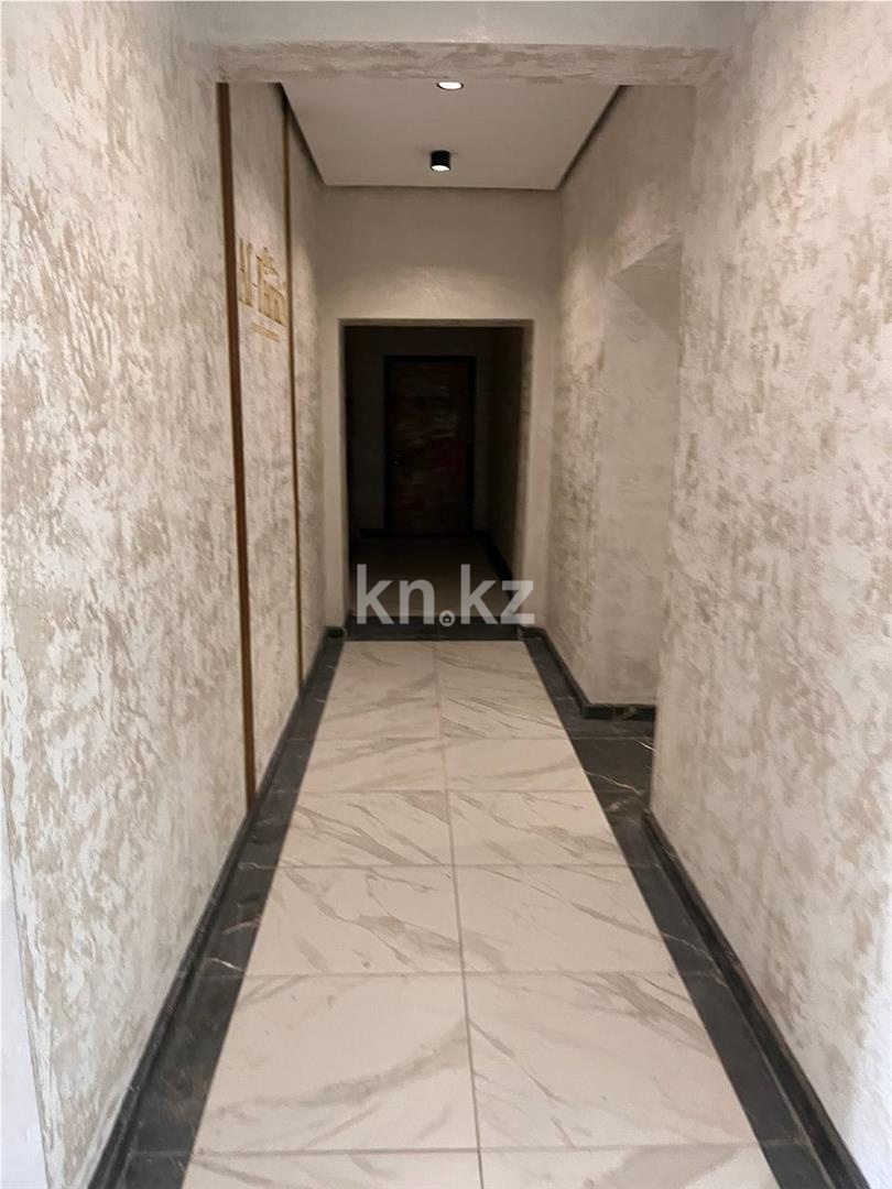 Продажа 3-комнатной квартиры, 90 м², ул. Муканова в Караганде - фото 22