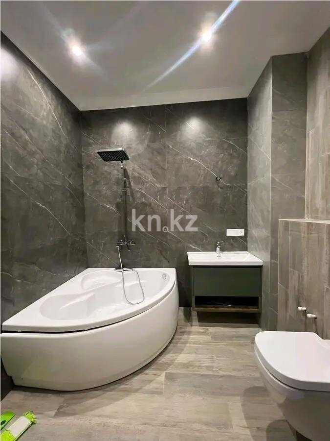 Продажа 3-комнатной квартиры, 110.5 м² в Алматы - фото 5