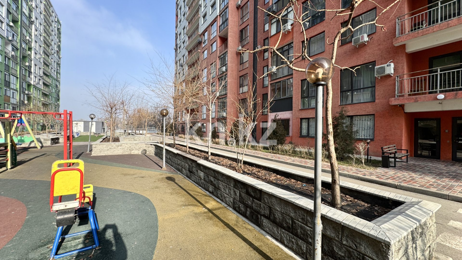 Продажа 4-комнатной квартиры, 95.3 м² в Алматы - фото 3