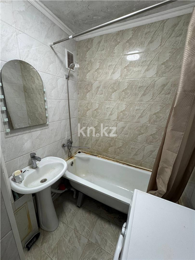 Продажа 2-комнатной квартиры, 53 м², ул. Кемеровская, дом  57 в Караганде - фото 11