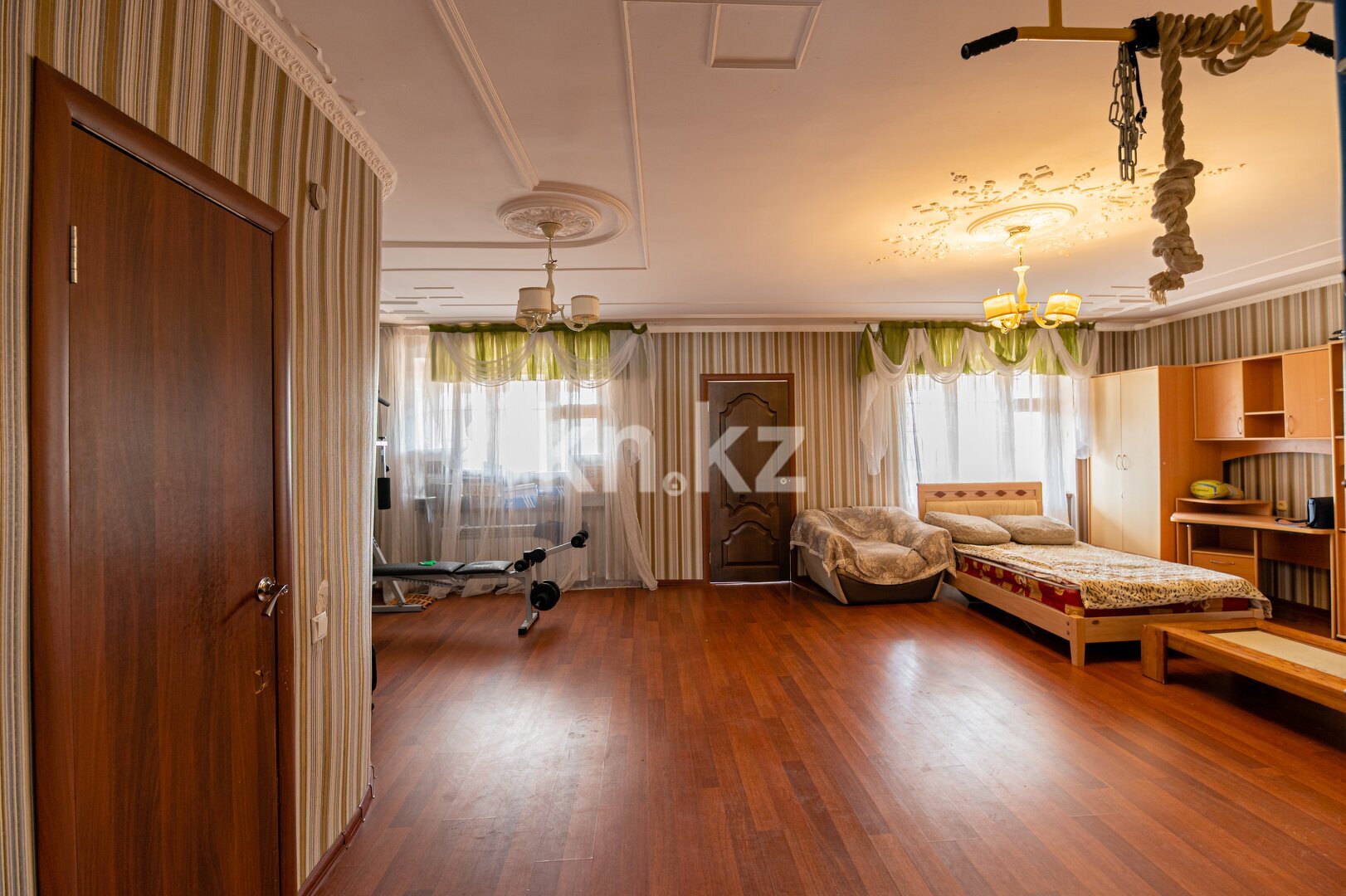 Продажа 6-комнатного дома, 450 м² в Астане - фото 12