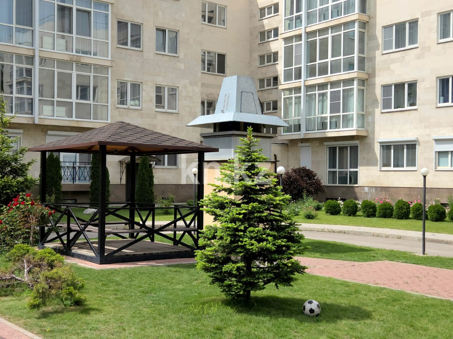 Продажа 2-комнатной квартиры, 83 м² в Алматы - фото 21