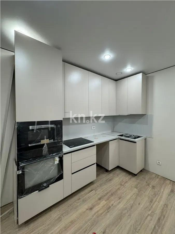 Продажа 3-комнатной квартиры, 49 м², ул. Утепова, дом  31 в Алматы - фото 2