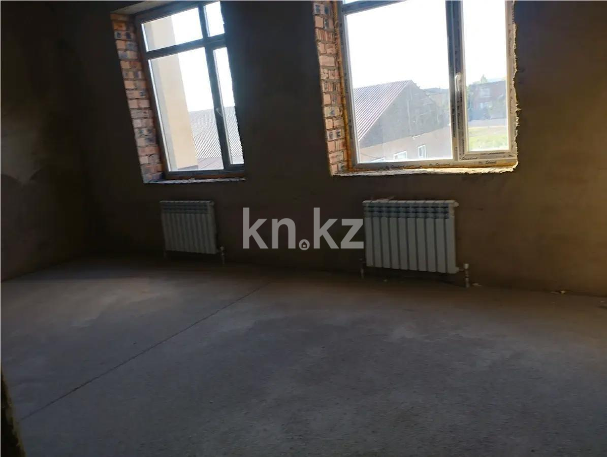 Продажа 3-комнатной квартиры, 76.6 м², ул. Акжан, дом  12 в Астане