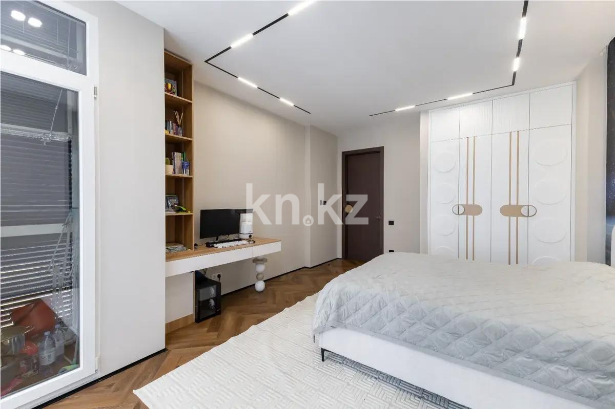Продажа 4-комнатной квартиры, 135 м², ул. Акмешит, дом  1 в Астане - фото 3