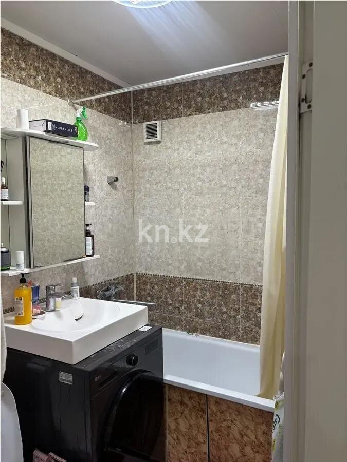 Продажа 3-комнатной квартиры, 63 м² в Алматы - фото 4