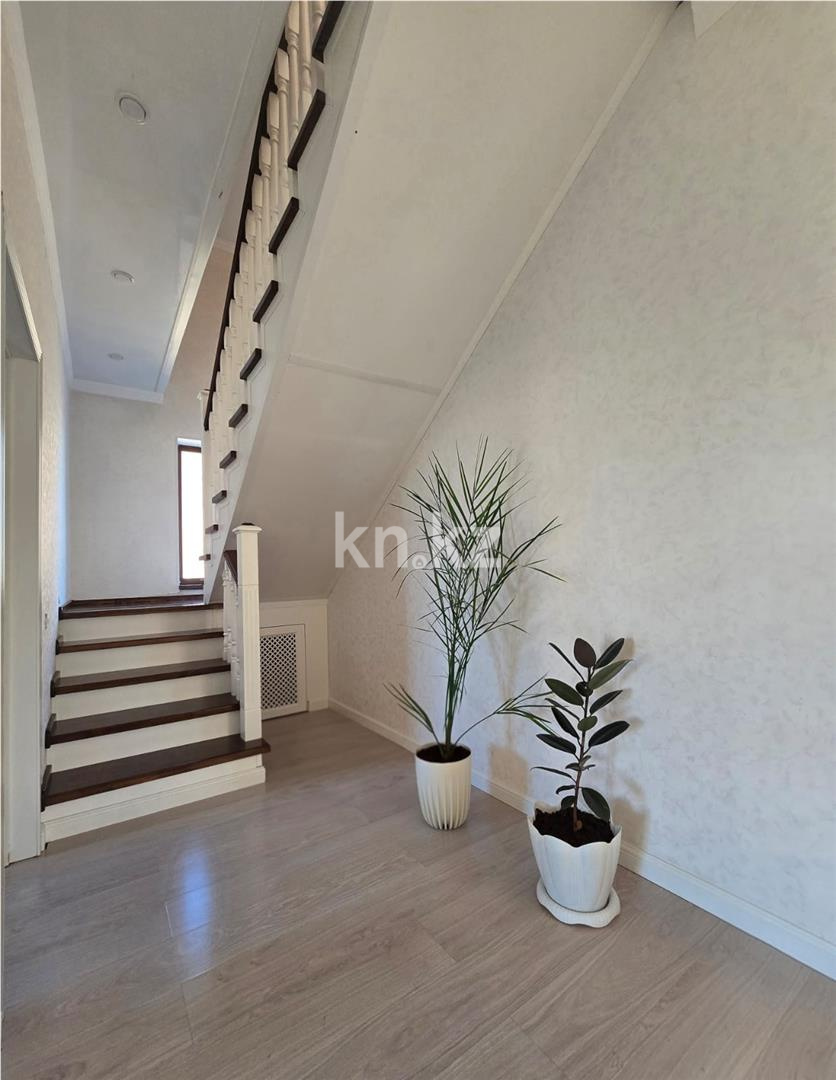 Продажа 7-комнатного дома, 330 м² в Караганде - фото 10