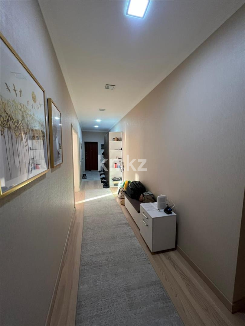 Продажа 4-комнатной квартиры, 150 м², ул. Аманжолова в Караганде - фото 11