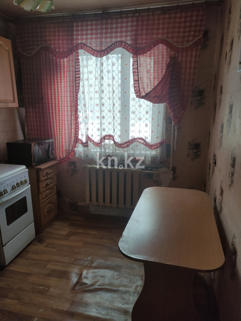 Продажа 3-комнатной квартиры, 65 м², мкр-н 16, дом  12 в Караганде