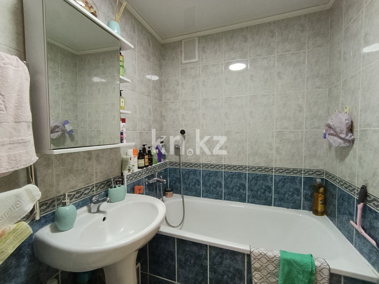 Продажа 3-комнатной квартиры, 65 м², ул. Айманова в Алматы - фото 29