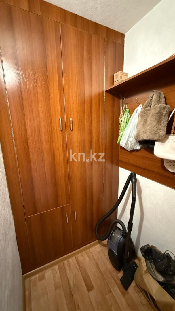 Продажа 3-комнатной квартиры, 64.4 м², ул. Дюсембекова, дом  57 в Караганде - фото 9