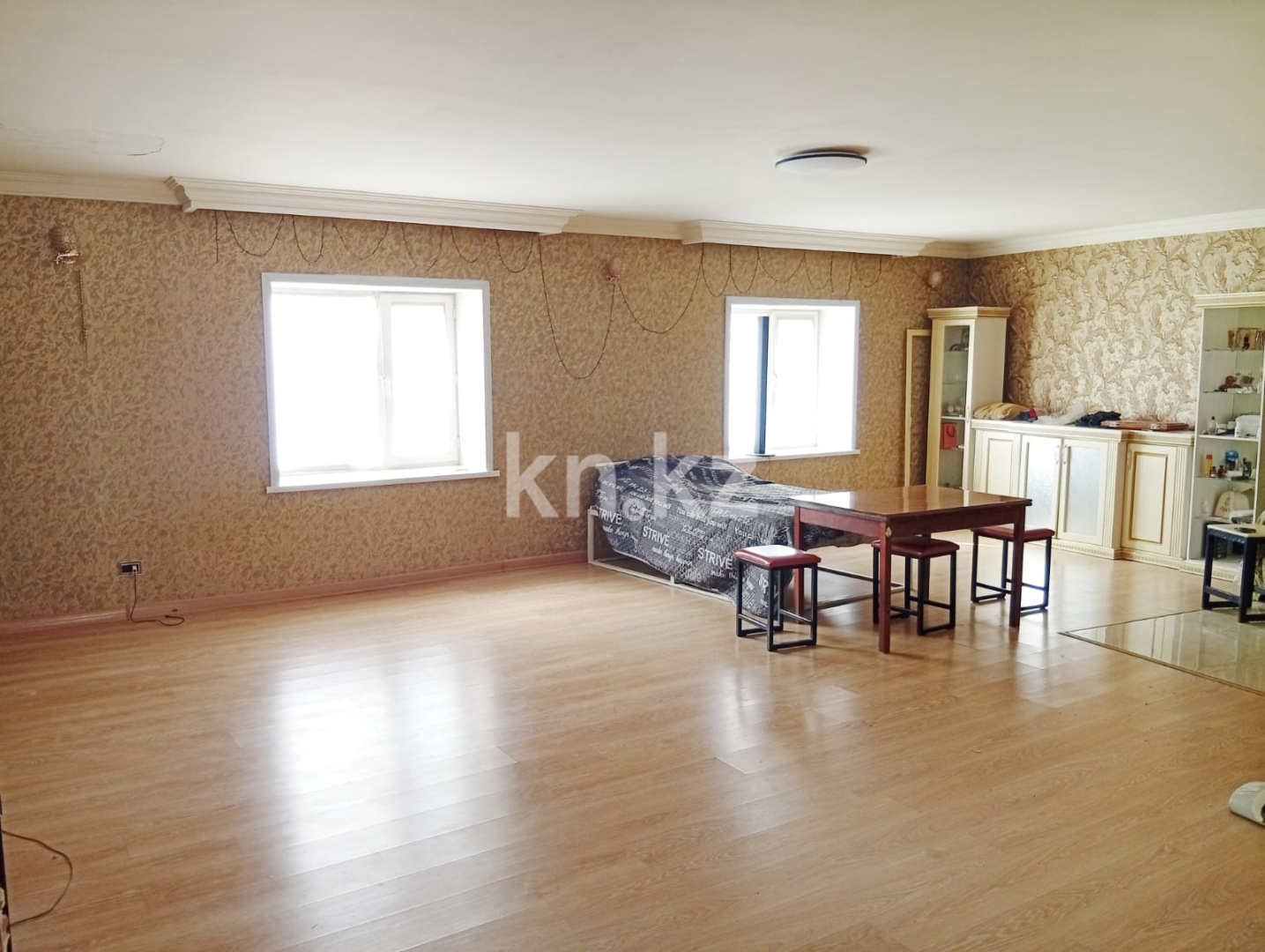 Продажа 4-комнатного дома, 200 м² в Астане