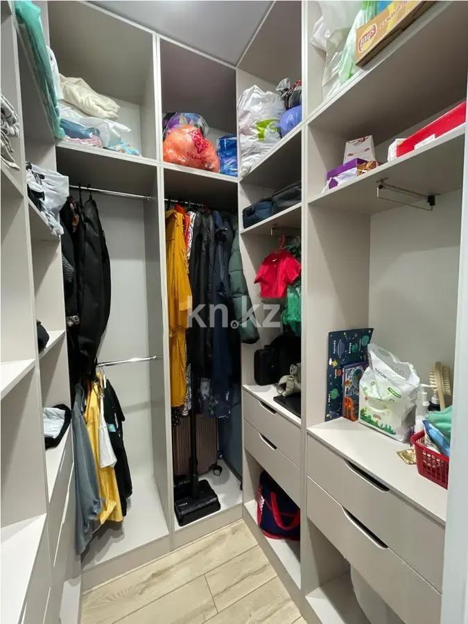 Продажа 3-комнатной квартиры, 90 м², 067 учетный квартал, дом  ст502 в Караганде - фото 6